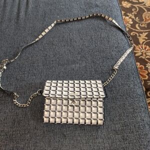Stylish Silver Chain Crossbody Bag